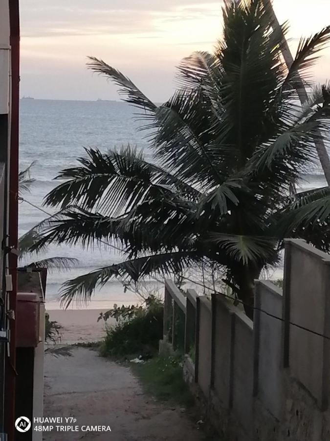 The Ocean Villa At Surf Spot Matara Kültér fotó